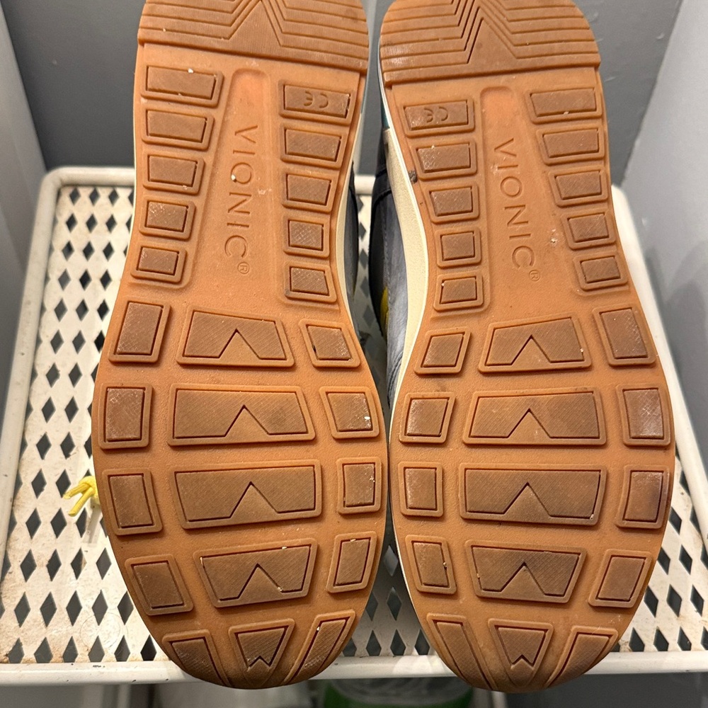 Vionic Rechelle Size 8 - Picture 10 of 10